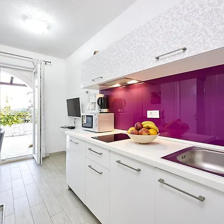 Apartman Mavarstica 17803a *