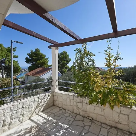 Mavarstica 17803a Appartement Trogir